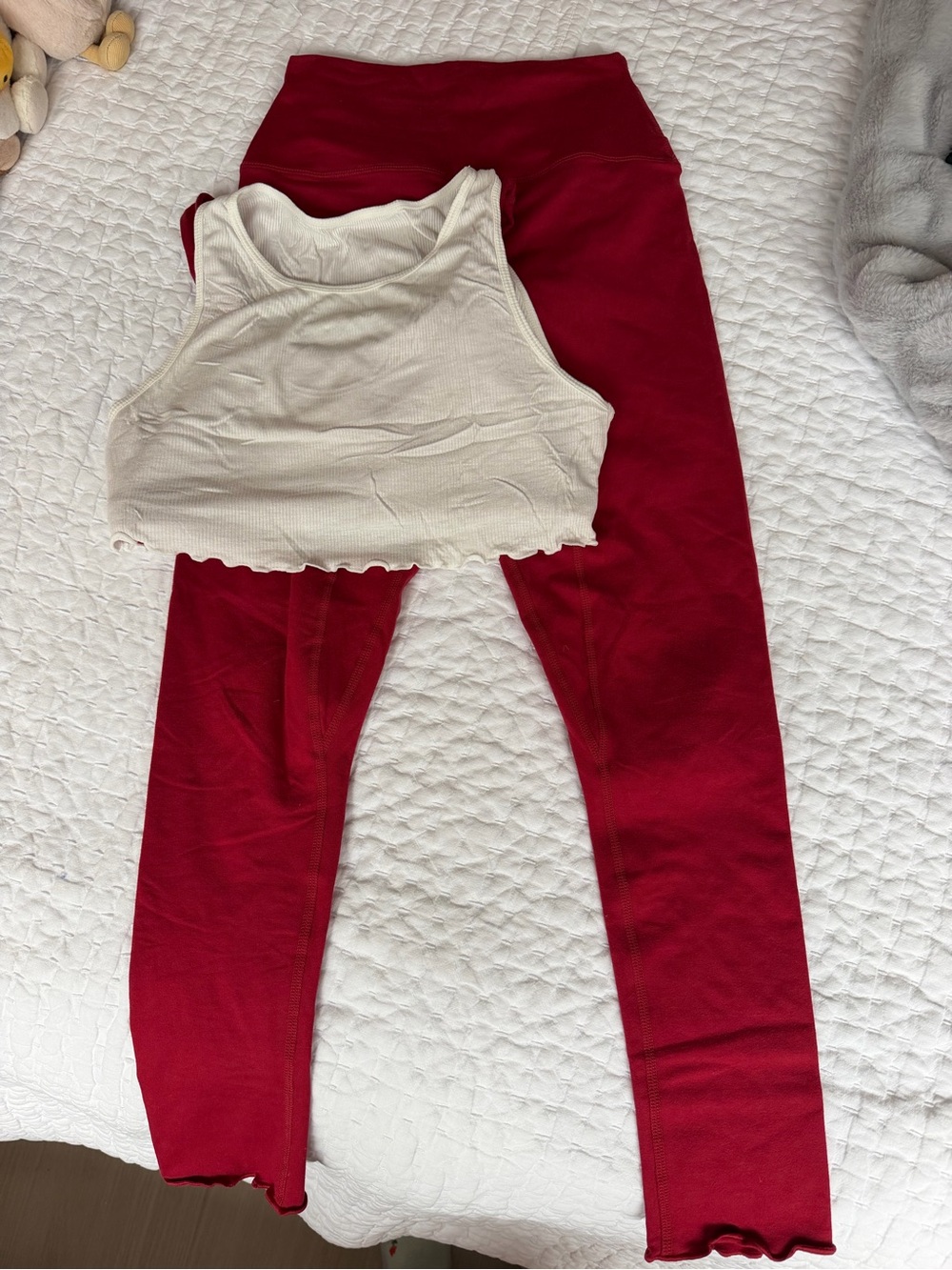 PARKE x SET Active Scallop Hem Crop Tank and Leggings - Picture 2 of 4